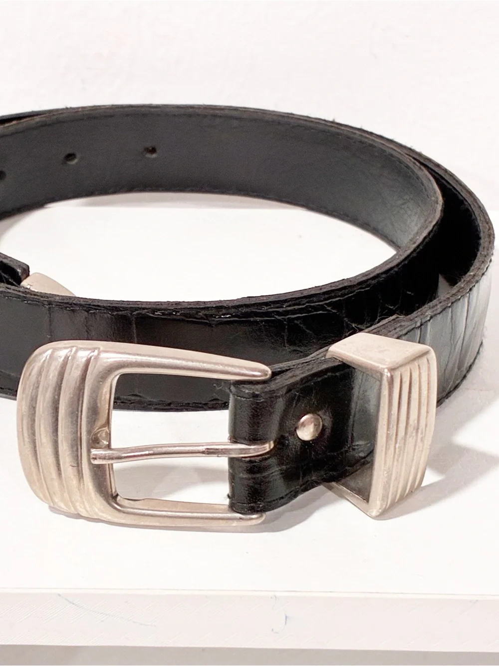 Vintage L. Chessler Black Leather Silver Hardware Skinny Belt Size Small